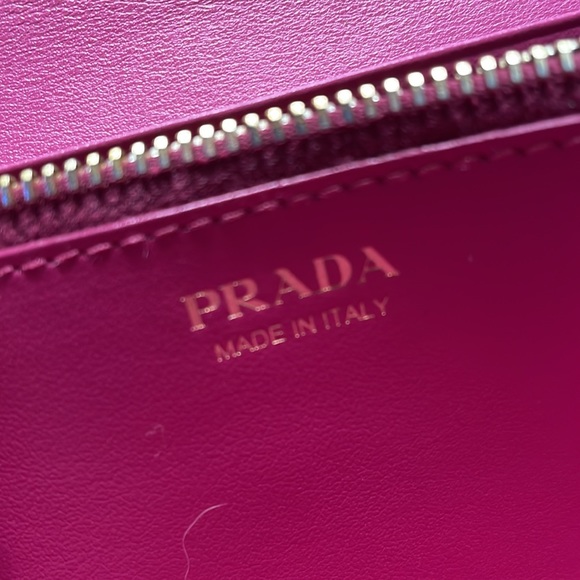 Authentic PRADA cahier pink velvet clutch wristlet bag with card and COA - Picture 6 of 11